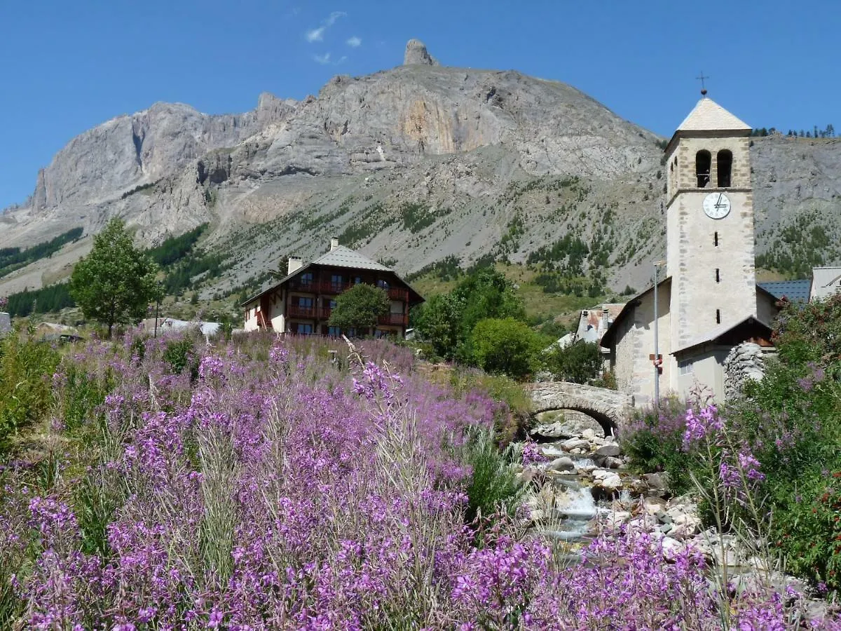 Guest house Gite L'Aiguillette Du Lauzet Le Monetier-les-Bains